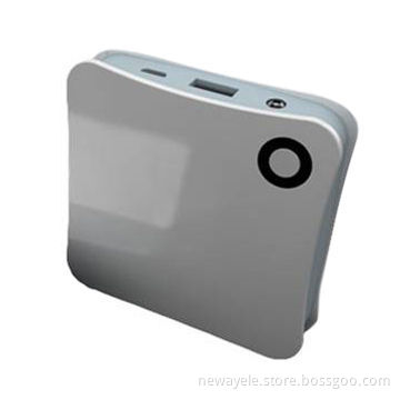 Digital Display Dual USB Port Power Bank with 6600mAh Capacity